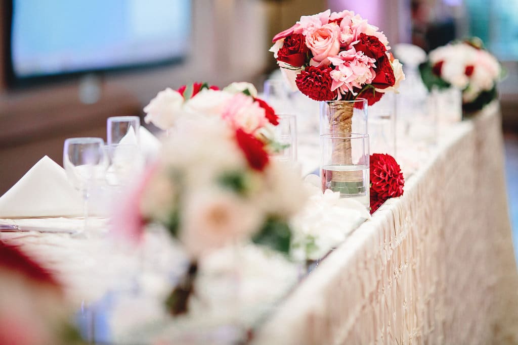 Red and pink modern Chinese wedding. To see more, visit Rebecca Chan Weddings and Events https://www.rebeccachan.ca