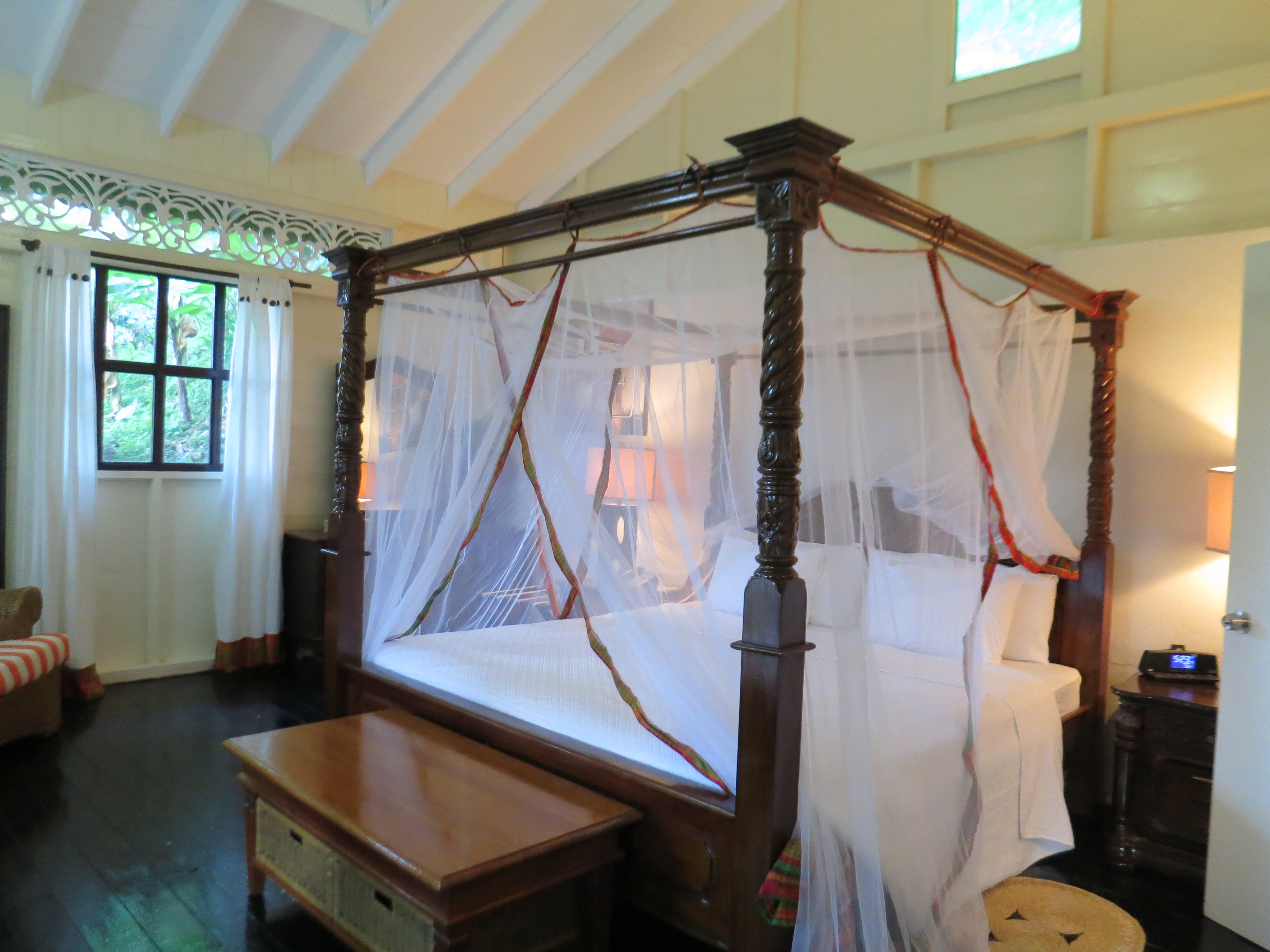 St. Lucia honeymoon ideas - Fond Doux Hilltop Papaya interior