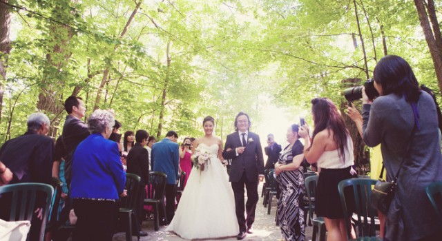 Quirky outdoor wedding at Kortright Centre