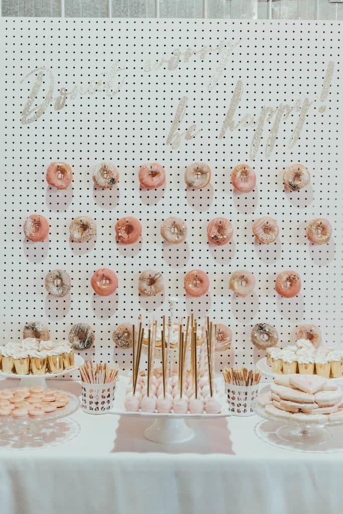 Donut wall and sweets table - Modern and Graphic Wedding at Airship37