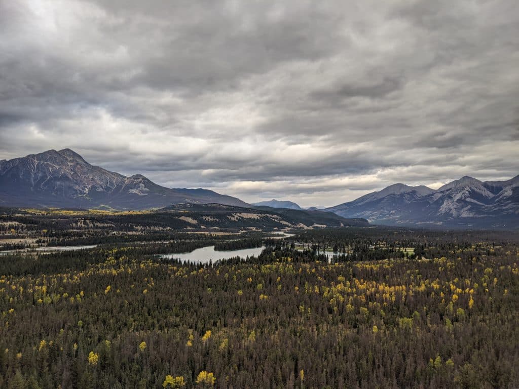 Jasper Honeymoon Guide - Hike Old Fort Point Trail