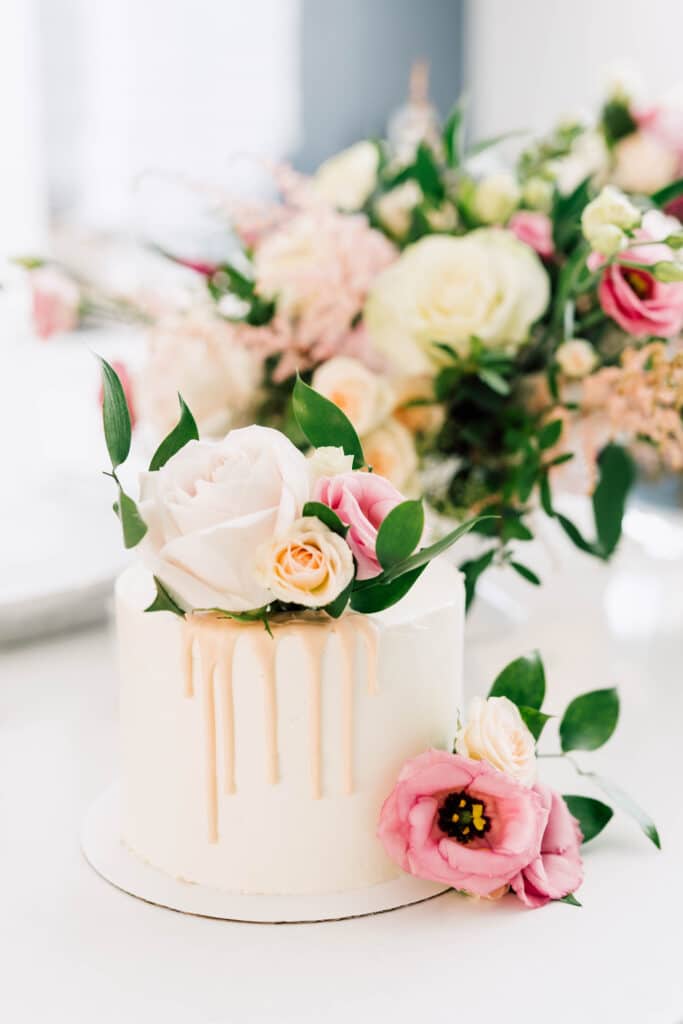 Toronto Micro Wedding - Mini wedding cake