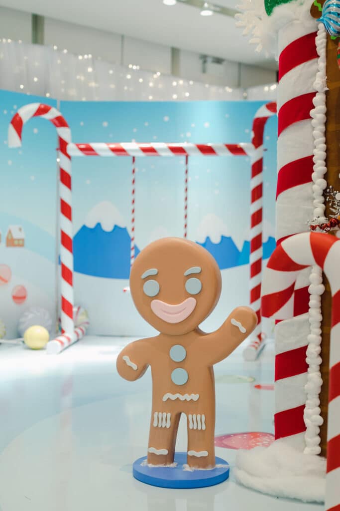 Candy cane swing and gingerbread man