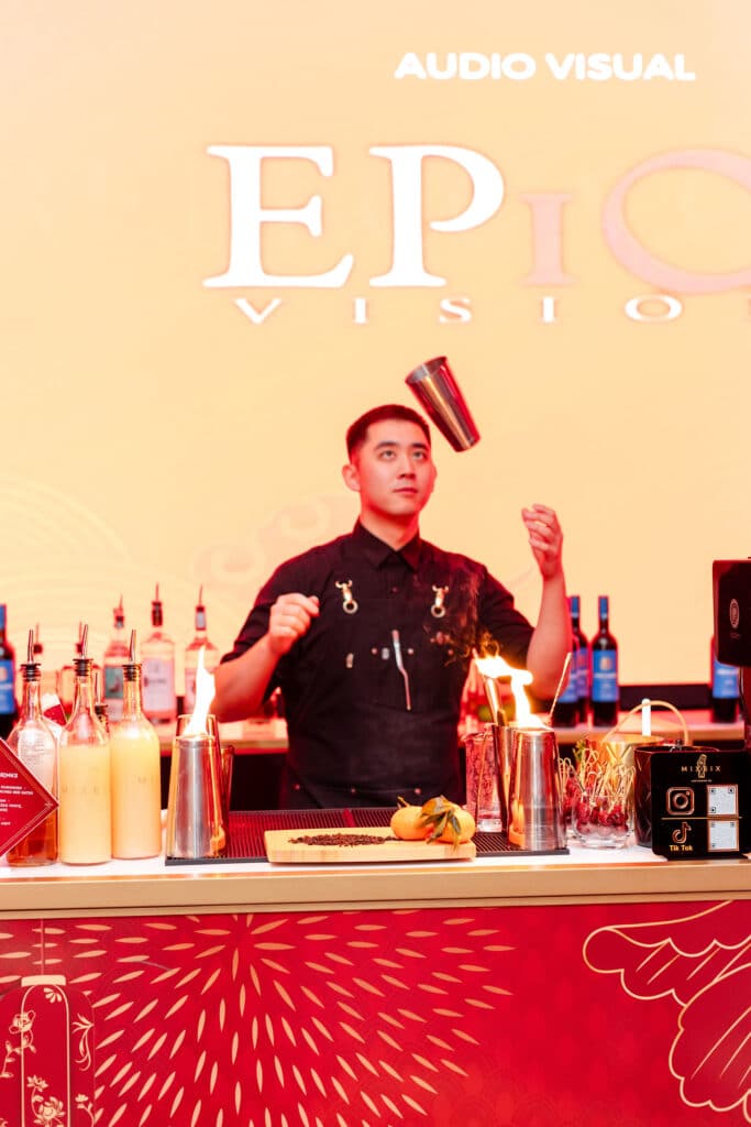 Corporate event ideas: Interactive food and flair bartending